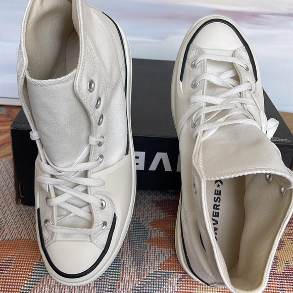 Converse Mens CTAS A02832C
CTAS CONSTRUCT HI VINTAGE WHITE/BLACK/EGRET
PLATFORMS - Picture 13 of 16